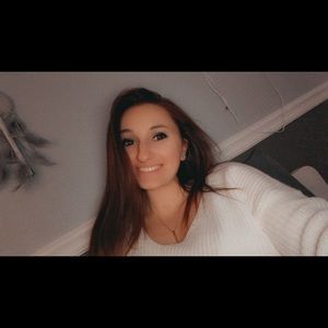 Meet your Posher, Mya